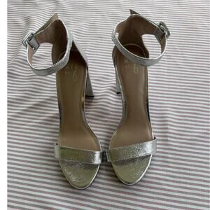 Mix No. 6 Women's Silver Strappy Block Heels Size 9M Party Shoes